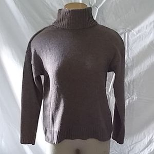 NWOT Beige Cotton/Acrylic Blend Turtleneck